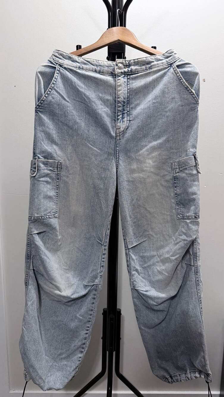 H&M Divided Light Wash Elastic Waist Cargo Denim Jogger Jeans
